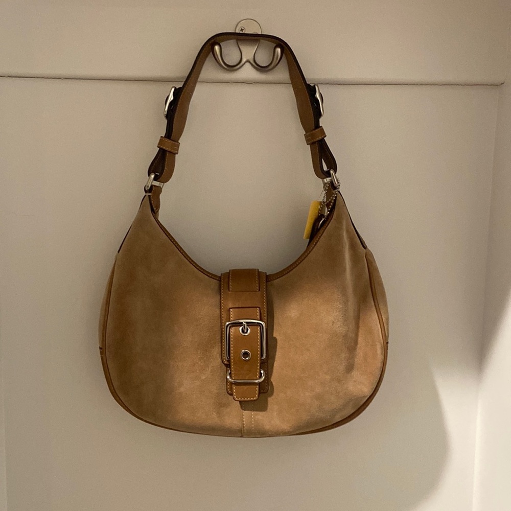 Vintage suede tan coach bag excellent condition!!!!